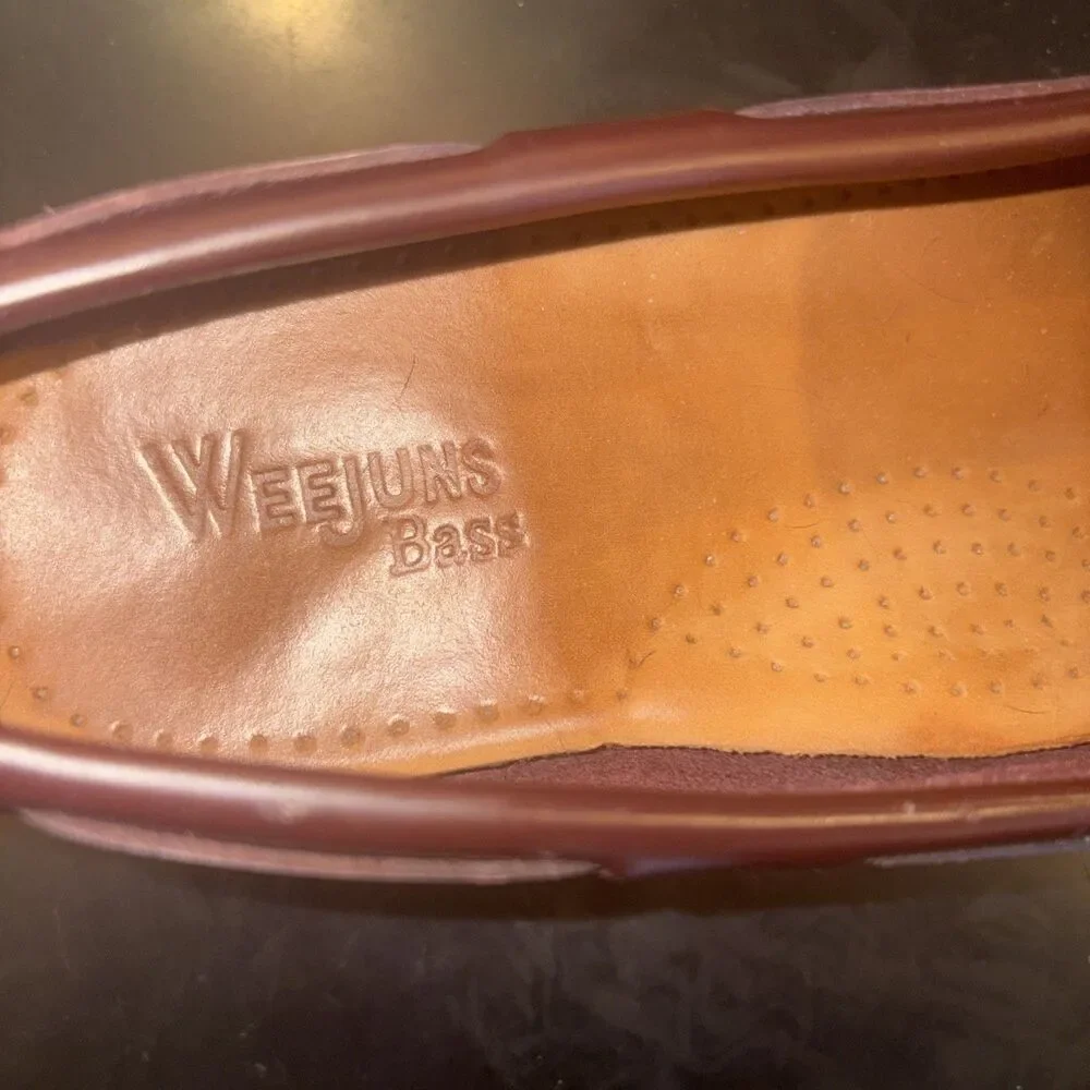 GH Bass Leather Weejuns Loafer Tassel Men’s Size 8.5M Old Money Preppy Office